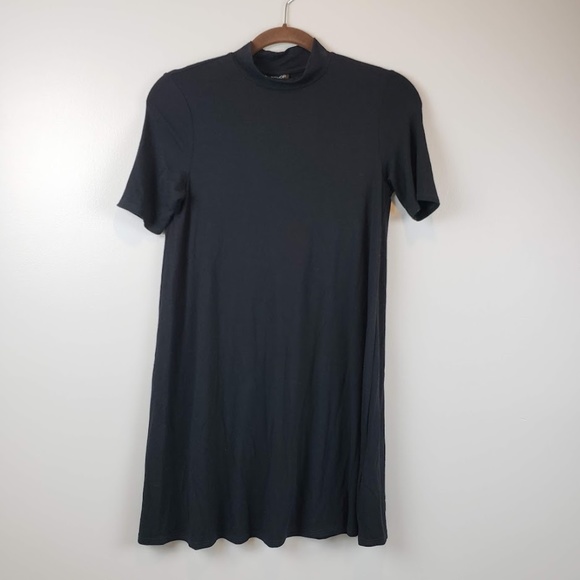 Topshop Dresses & Skirts - Topshop Mock Neck Dress SZ 4